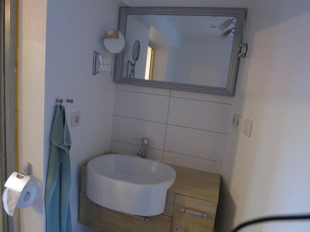 Ferienwohnungen Haus Hinneres Schalkenmehren Habitación foto